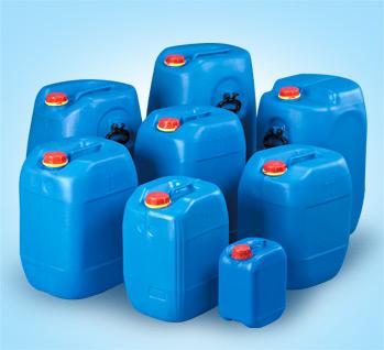 Пластикові Каністри: Надійні Контейнери для Зберігання та Транспортування Рідин